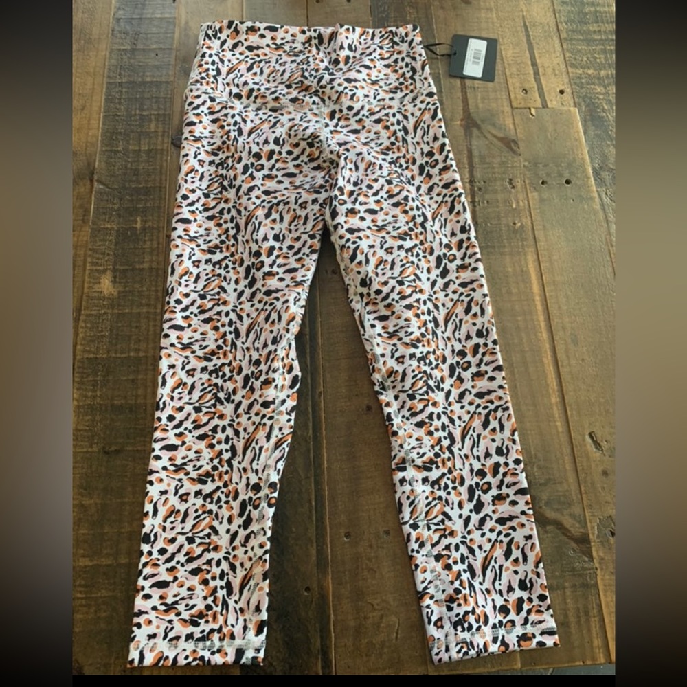 DYI Signature Crop Leggings New Savannah Spots